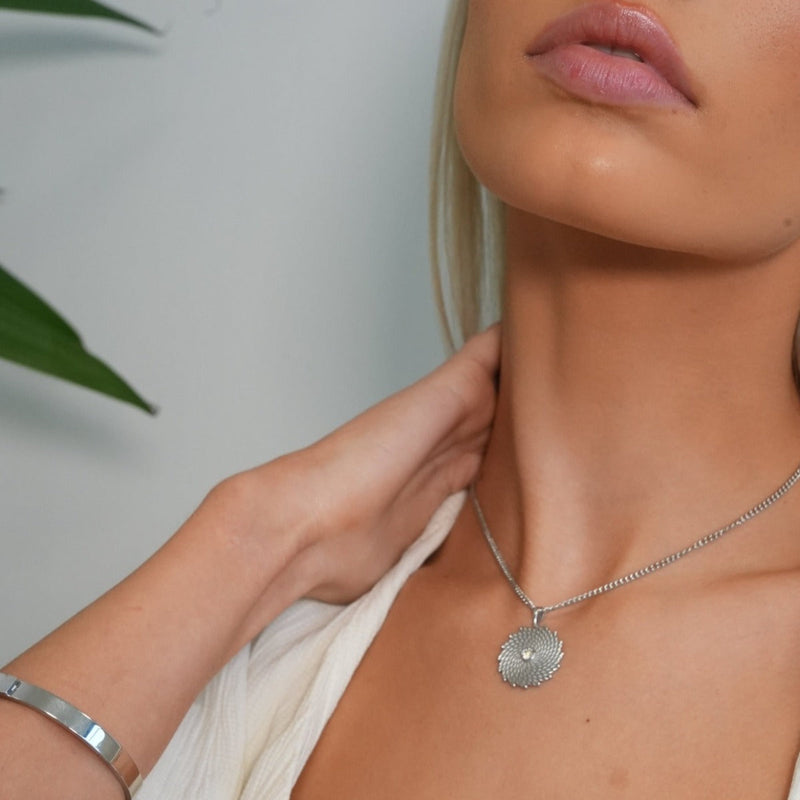 Albany Pendant Necklace - Silver