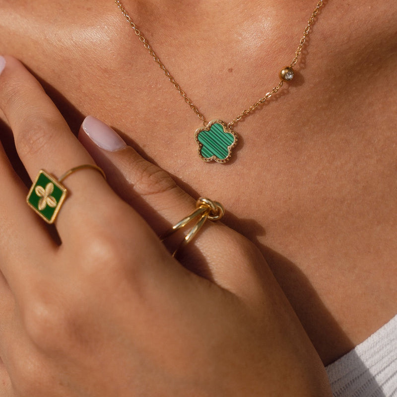 La Fleur Plate Ring - Gold/Green (Adjustable)